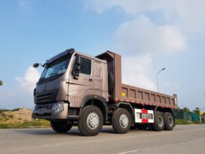 Đánh giá chất lượng Xe ben 4 chân Howo thùng Vuông dài 6,3m 2017 | Kimphucgroup.com